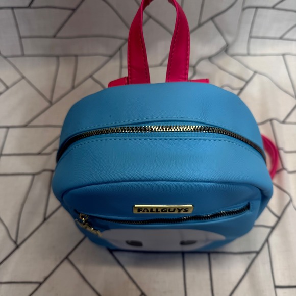Fall‎ Guys Mini Backpack Blue Pink Faux Leather Gaming Crown Zipper Pull main image 4